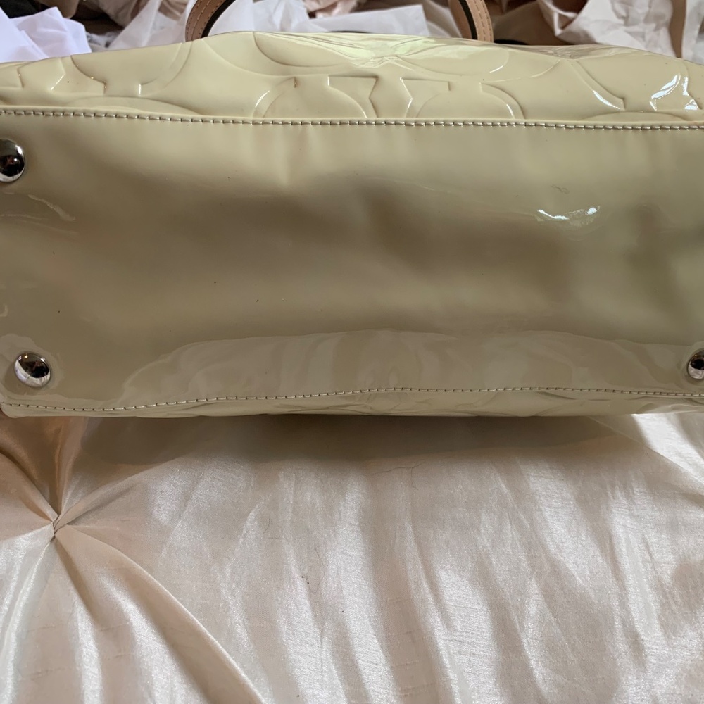 NWT Coach Cream Patent Leather Satchel/Shoulder Handbag - Picture 7 of 13